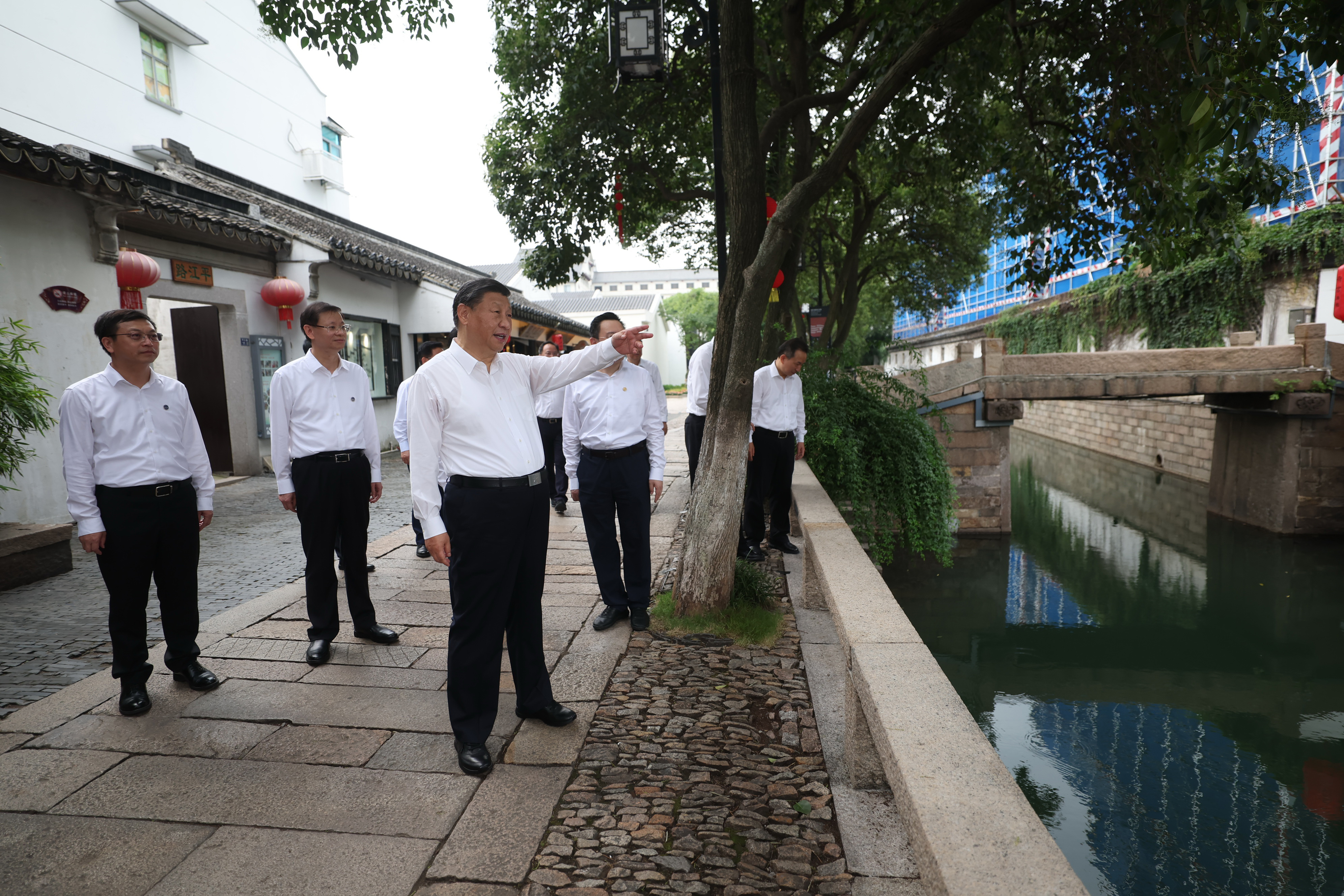 2023年7月6日，習(xí)近平在蘇州平江歷史文化街區(qū)考察。