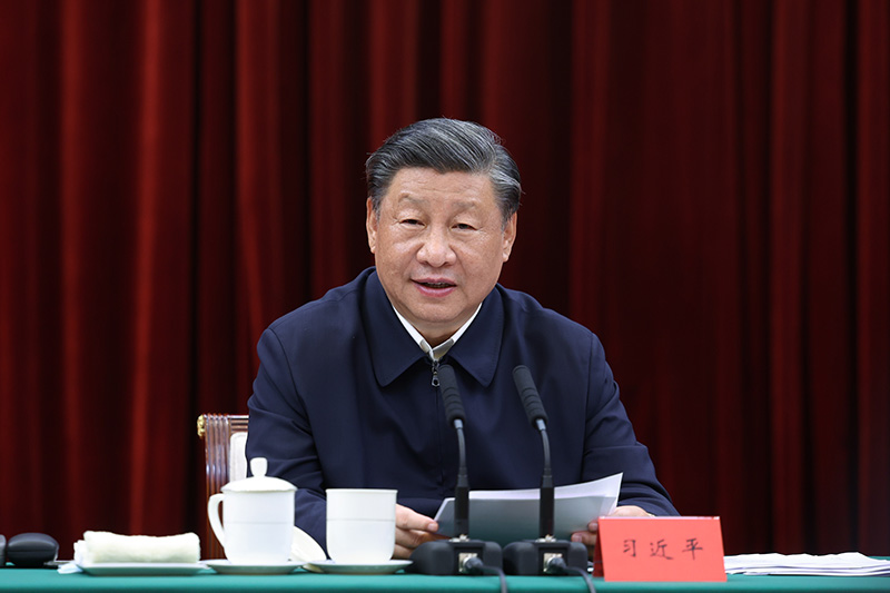 2023年10月12日下午，中共中央總書記、國家主席、中央軍委主席習近平在江西省南昌市主持召開進一步推動長江經(jīng)濟帶高質(zhì)量發(fā)展座談會并發(fā)表重要講話。新華社記者 鞠鵬 攝