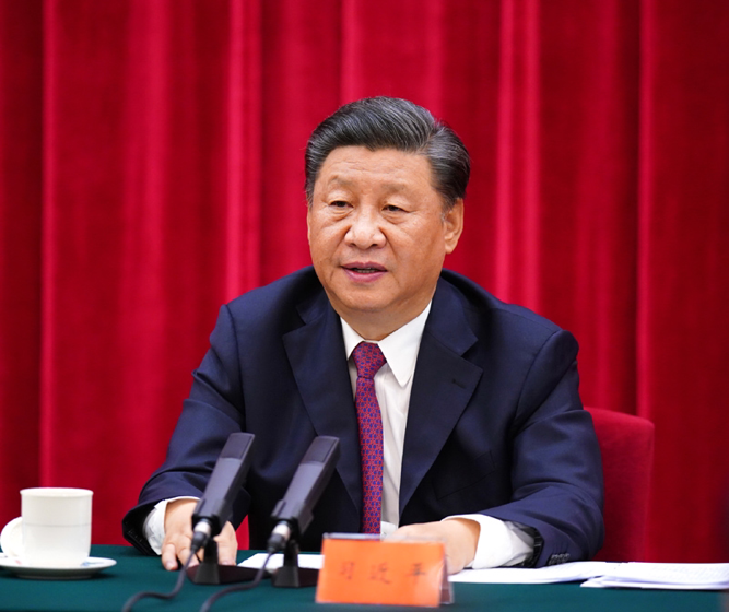 2020年9月3日下午，中共中央、國務(wù)院、中央軍委在北京人民大會堂舉行座談會，紀(jì)念中國人民抗日戰(zhàn)爭暨世界反法西斯戰(zhàn)爭勝利75周年。中共中央總書記、國家主席、中央軍委主席習(xí)近平出席座談會并發(fā)表重要講話。新華社記者 謝環(huán)馳 攝